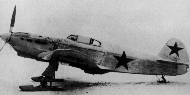 ВСТАВКА Як-1.jpg